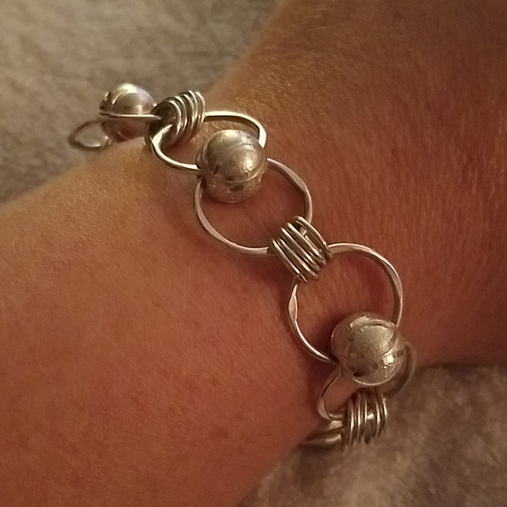 Silver circle ball rings bracelet